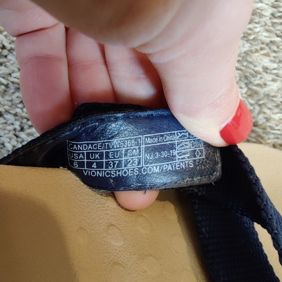 Vionic Sandals - Picture 3 of 3